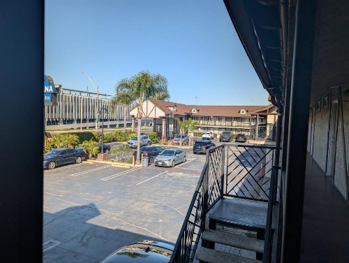 Days Inn by Wyndham Long Beach City Center - image 27