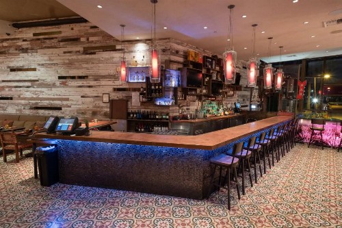 Hotel Maya - a DoubleTree by Hilton Hotel - image 11