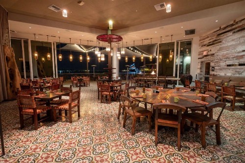 Hotel Maya - a DoubleTree by Hilton Hotel - image 6
