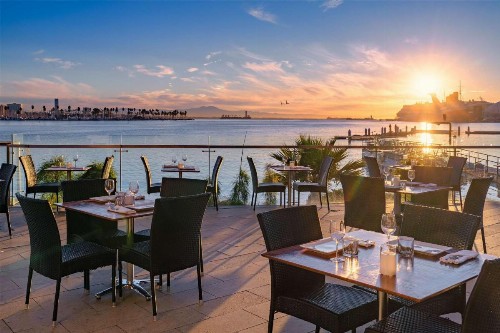 Hotel Maya - a DoubleTree by Hilton Hotel - image 9