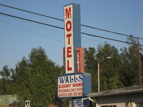 Walls Motel Long Beach - image 23