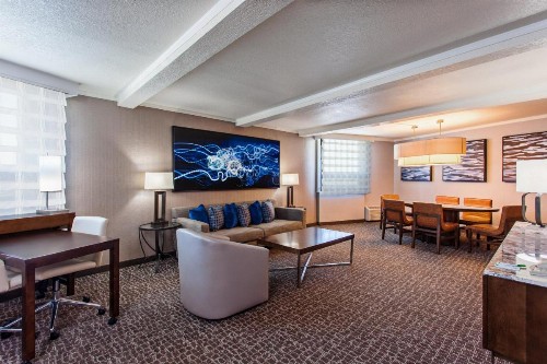 Holiday Inn Long Beach - Airport an IHG Hotel - image 24