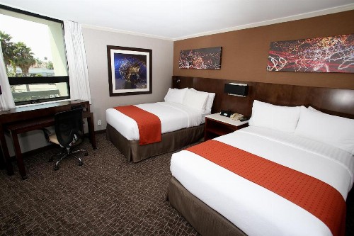 Holiday Inn Long Beach - Airport an IHG Hotel - image 46