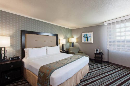Holiday Inn Long Beach - Airport an IHG Hotel - image 47
