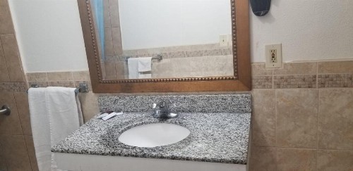 Royal Inn Motel Long Beach - image 19