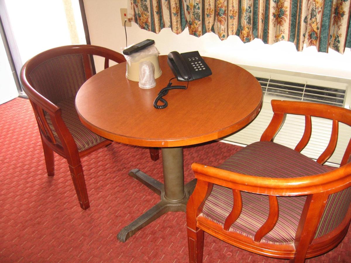 Royal Inn Motel Long Beach - image 3