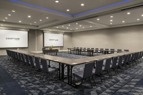 Courtyard by Marriott Long Beach Downtown - image 18