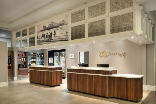 Courtyard by Marriott Long Beach Downtown - image 2