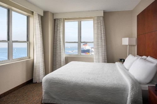Residence Inn Long Beach Downtown - image 17
