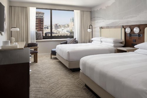 Renaissance Long Beach Hotel - image 46