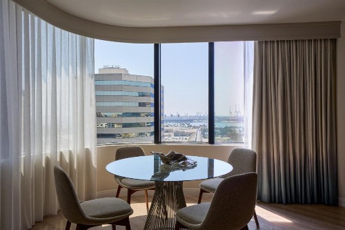 Renaissance Long Beach Hotel - image 48