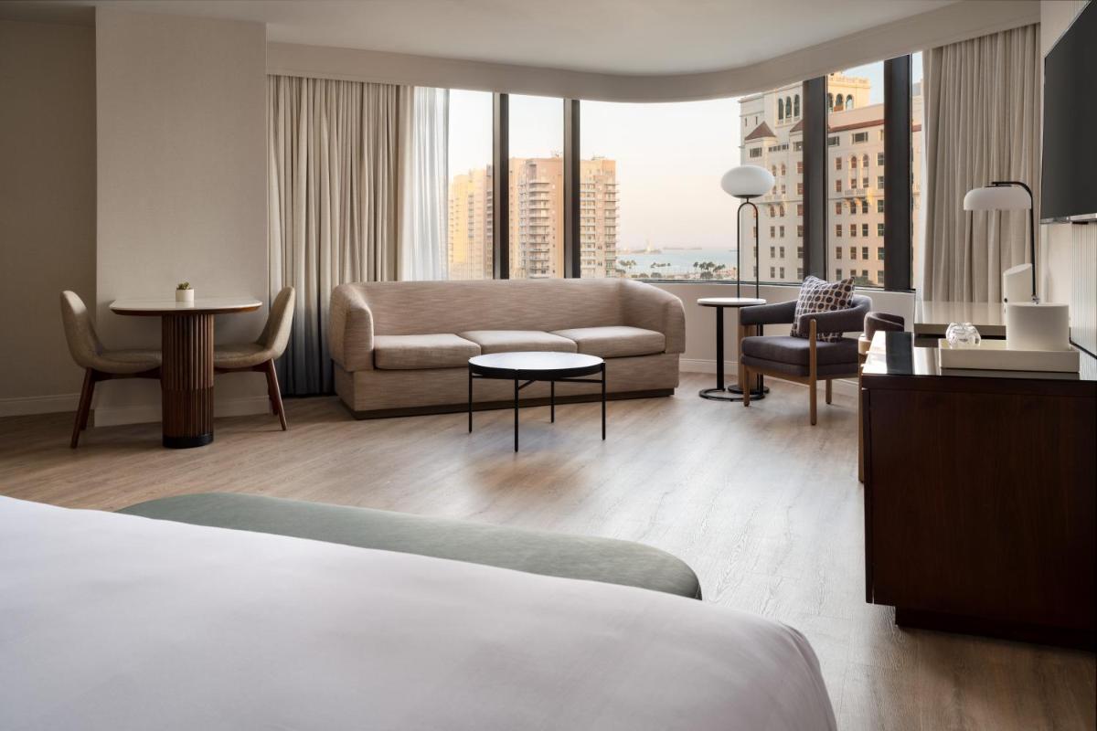 Renaissance Long Beach Hotel - image 7