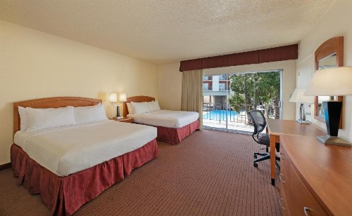Golden Sails Hotel - image 50