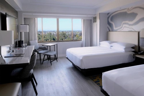 Long Beach Marriott - image 21