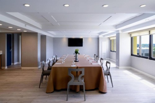 Long Beach Marriott - image 49