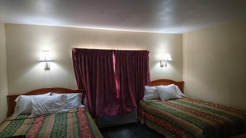 Bristol Motel - image 6