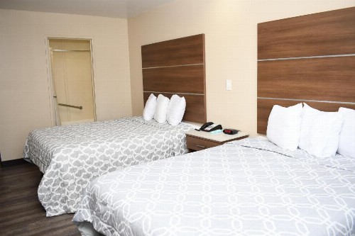Travelodge by Wyndham Long Beach Convention Center - image 44