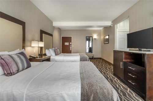 Best Western Plus Hotel at the Convention Center - image 20