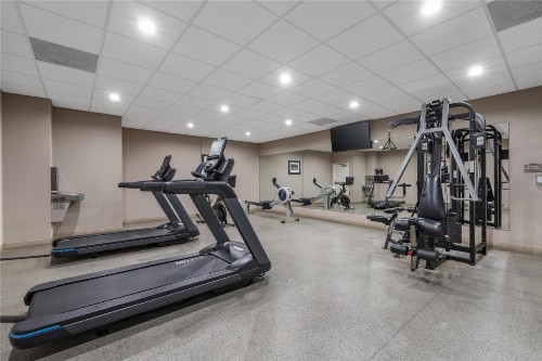 Best Western Plus Hotel at the Convention Center - image 23