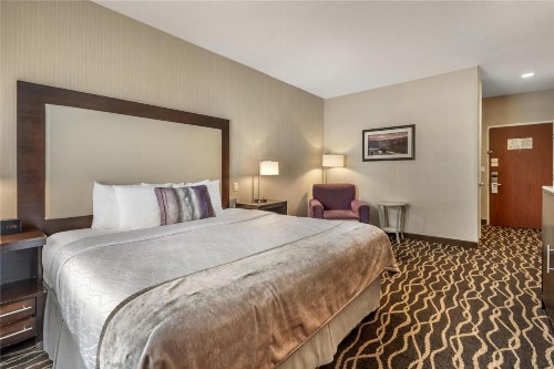 Best Western Plus Hotel at the Convention Center - image 24