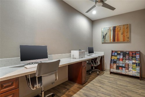 Best Western Plus Hotel at the Convention Center - image 26