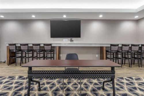 Best Western Plus Hotel at the Convention Center - image 29