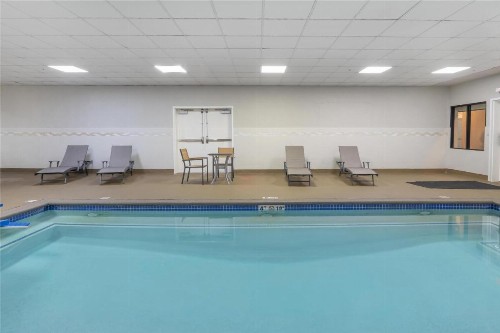 Best Western Plus Hotel at the Convention Center - image 35