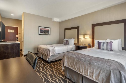 Best Western Plus Hotel at the Convention Center - image 48