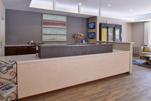 Best Western Plus Hotel at the Convention Center - image 8