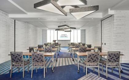 Hyatt Centric the Pike Long Beach - image 15
