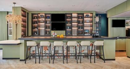 Hyatt Centric the Pike Long Beach - image 9