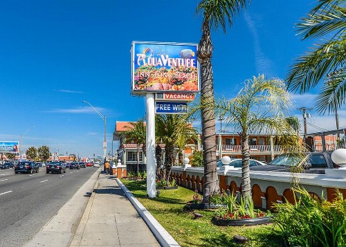 Aqua Venture Inn - image 3