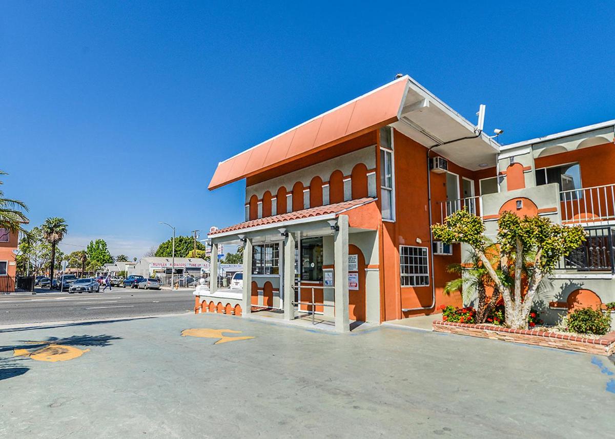 Aqua Venture Inn - image 4