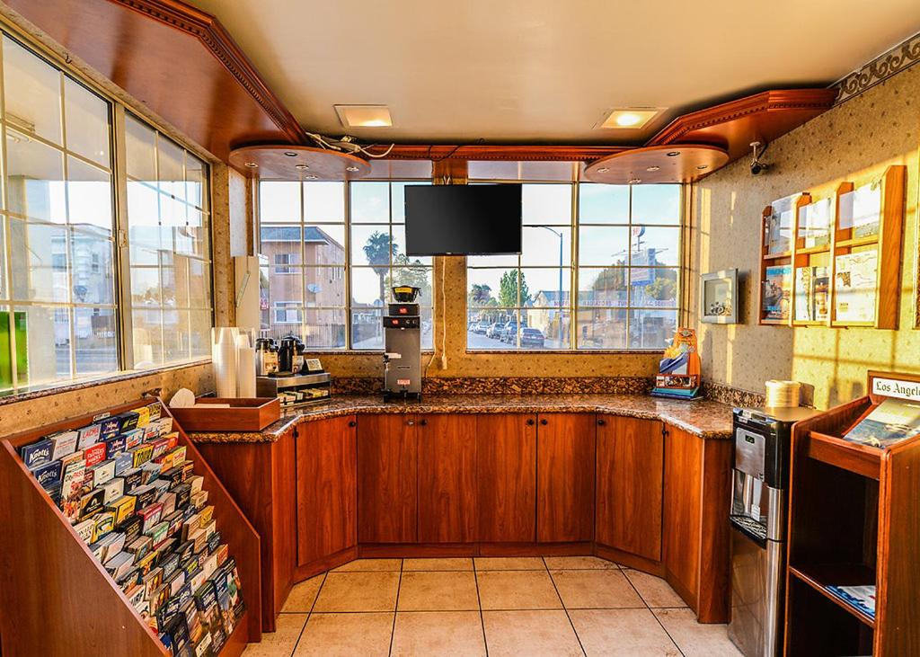 Aqua Venture Inn - image 6