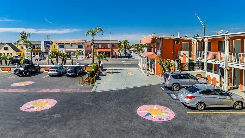 Aqua Venture Inn - image 7