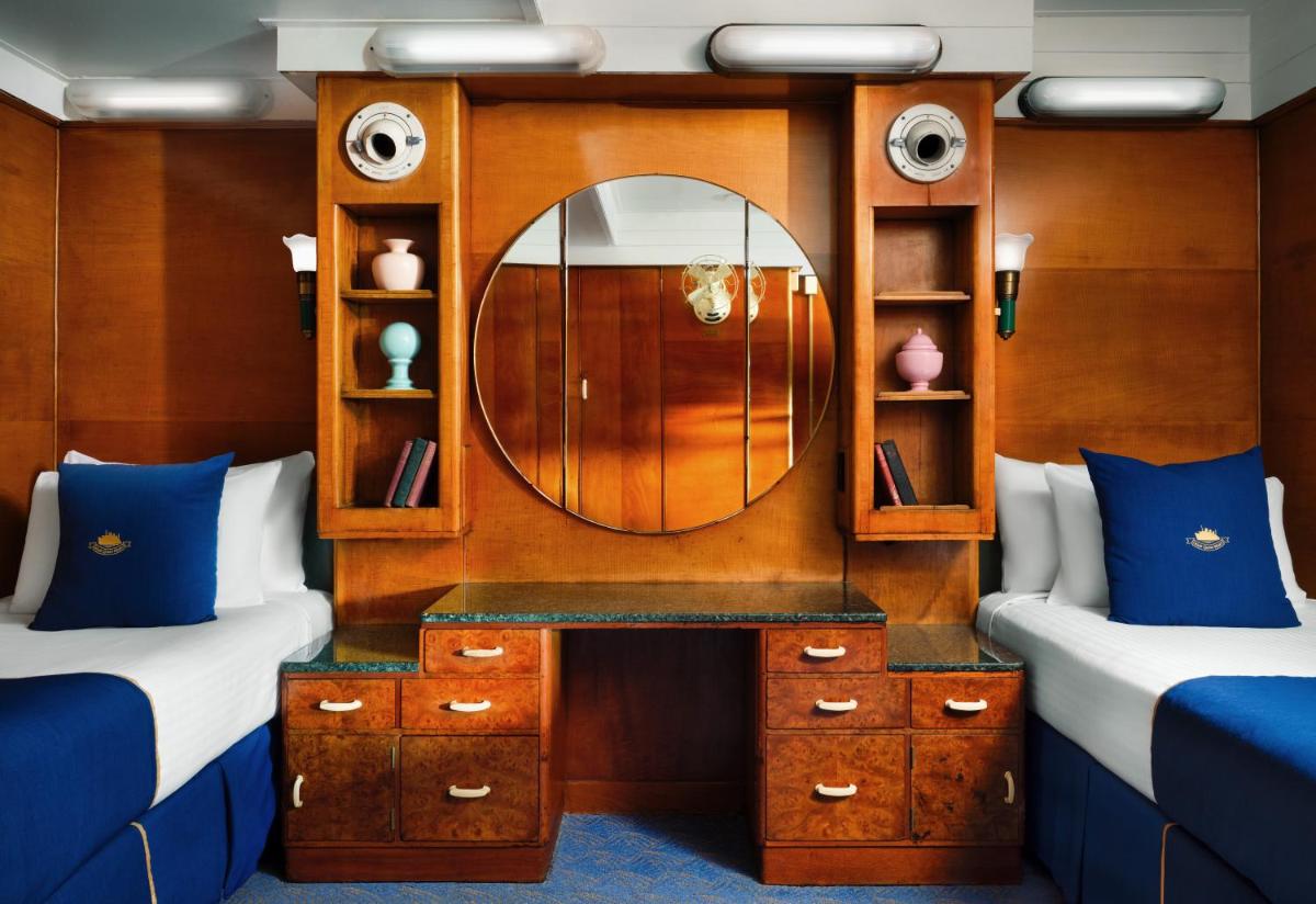 Queen Mary Hotel - image 4