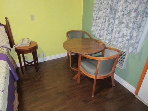 Travel Eagle Inn Motel - image 30
