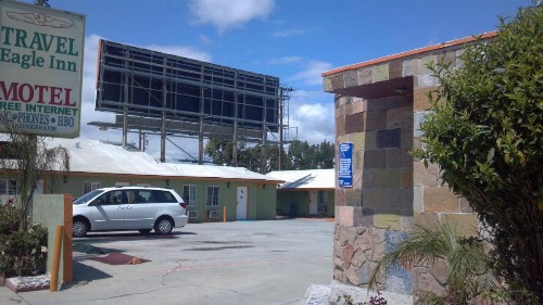 Travel Eagle Inn Motel - image 6