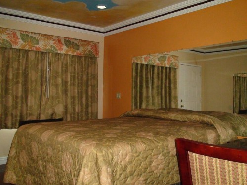 Kearney Motel - image 17