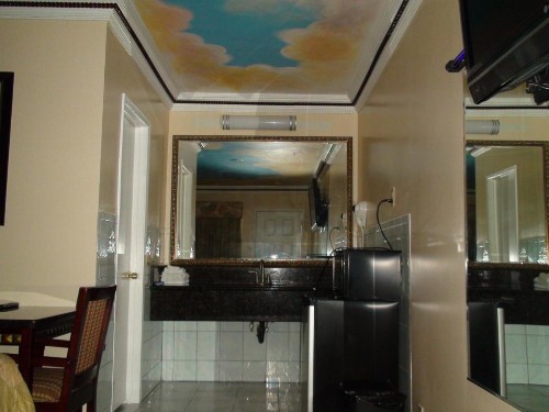 Kearney Motel - image 19