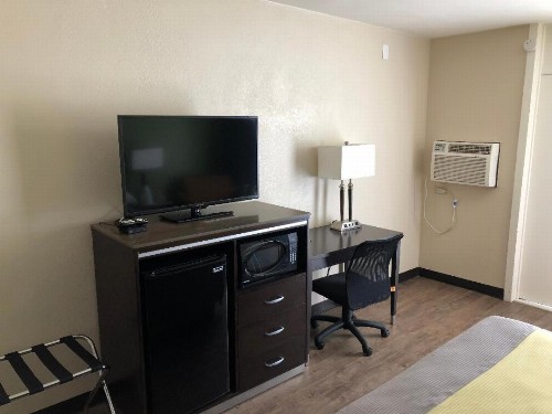 Inn Of Long Beach - image 19