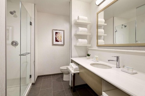 Hampton Inn Long Beach Airport Ca - image 10