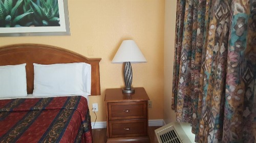 Flamingo Inn Long Beach - image 11