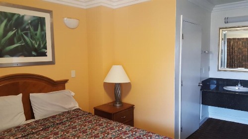 Flamingo Inn Long Beach - image 46