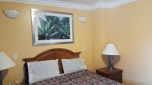 Flamingo Inn Long Beach - image 50