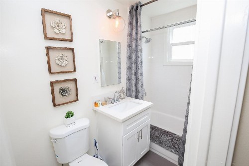 Belmont Heights Long Beach- King Bed - Fast WiFi - Free Parking - image 8