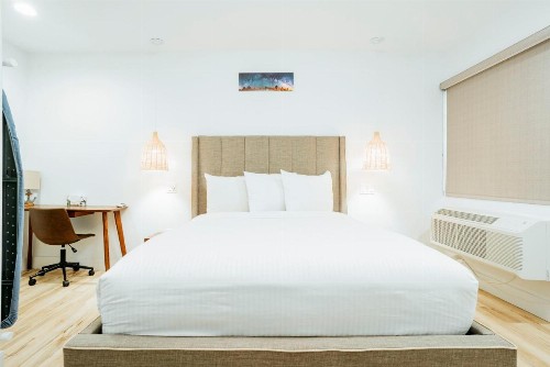 The Belmont Shore Inn - image 27