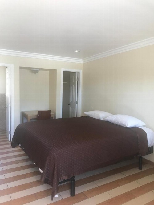 All 8 Motel - image 13