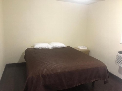All 8 Motel - image 4