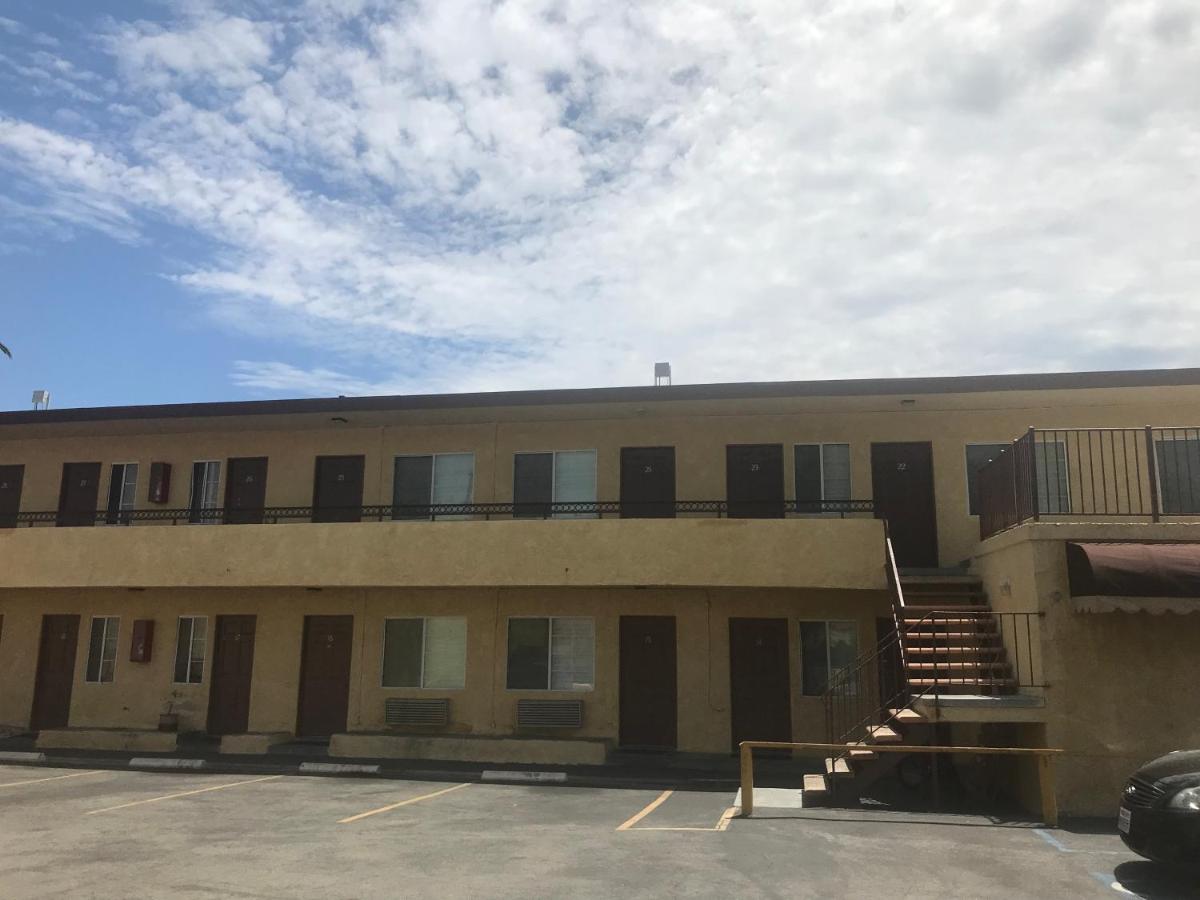All 8 Motel - image 7